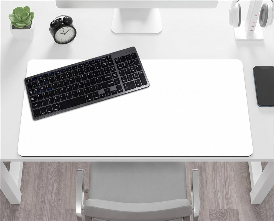 Desk mat XXL — White · on the desk