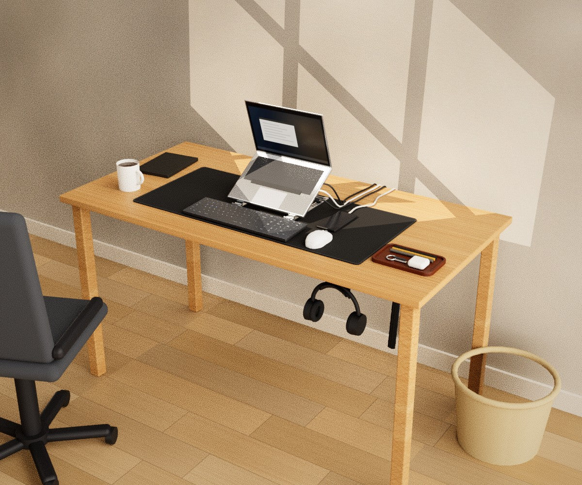 The desk with the Whole Desk kit: every piece in place